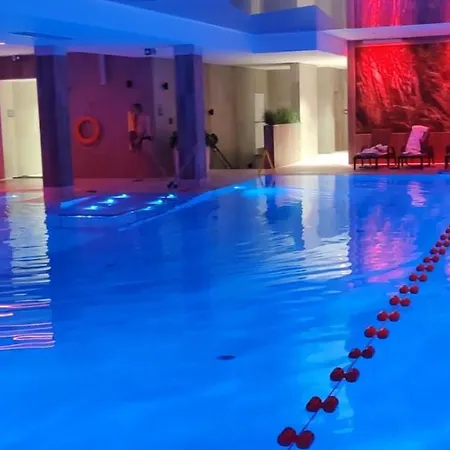 فندق W Platinum Mountain Z Parkingiem