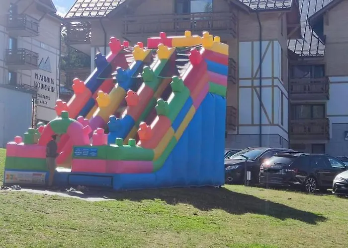 W Platinum Mountain Z Parkingiem 5*